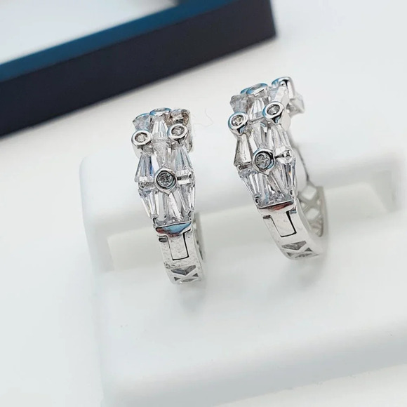 "925 Sterling Silver Cubic Zircon Earrings, UU1P7A7020 - Picture 9 of 9